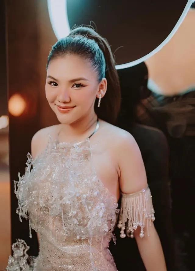 Myra Trần phản ứng khi bị chê giọng hát xuống cấp sau Ca sĩ mặt nạ-2