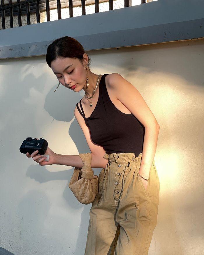 5 item màu đen nên có trong tủ đồ để mặc đẹp hơn-4