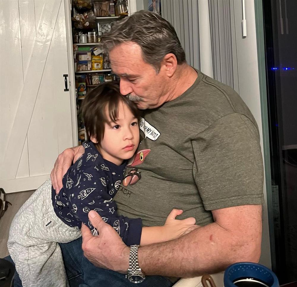 Hoàng Oanh khoe ảnh hiếm đầy đủ nhà nội ngoại của con trai-4