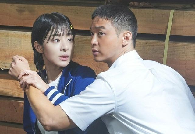 3 diễn viên từng rất hot nhưng phim mới bị chê thậm tệ-6