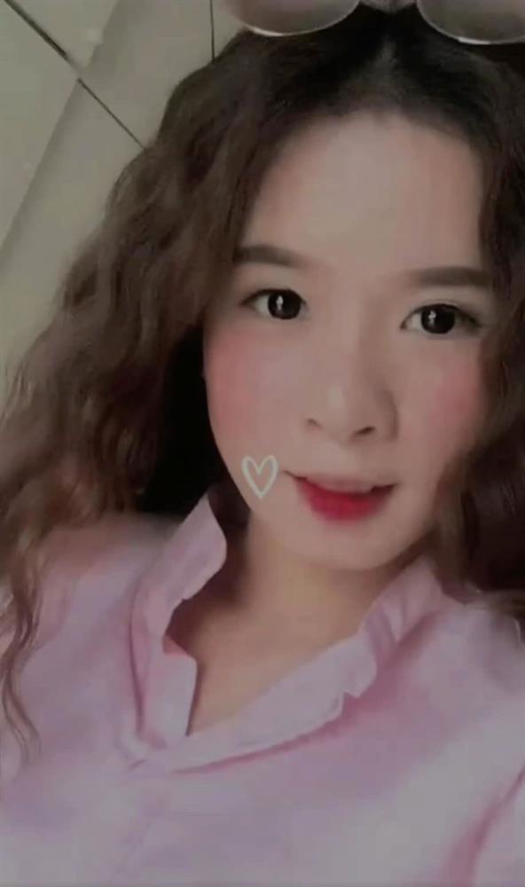 Bà Nhân Vlog bị đào loạt ảnh thời chưa phẫu thuật thẩm mỹ-2