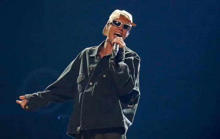 Tình trạng liệt nửa mặt của Justin Bieber hiện ra sao?-5