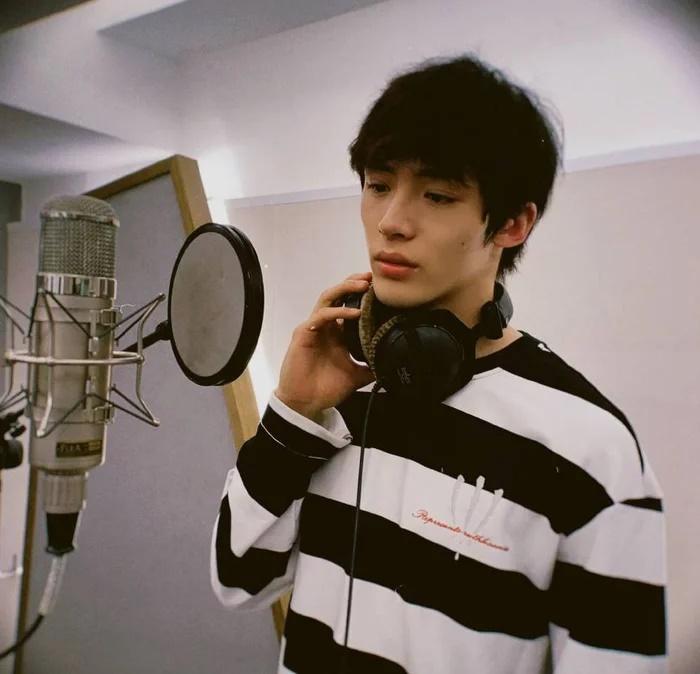 Nam idol từ bỏ showbiz, bán bánh bao ở lề đường kiếm sống-3