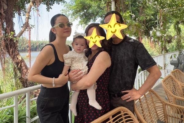 Con gái Phạm Quỳnh Anh tròn 8 tháng, mẹ mô tả cực hài-9