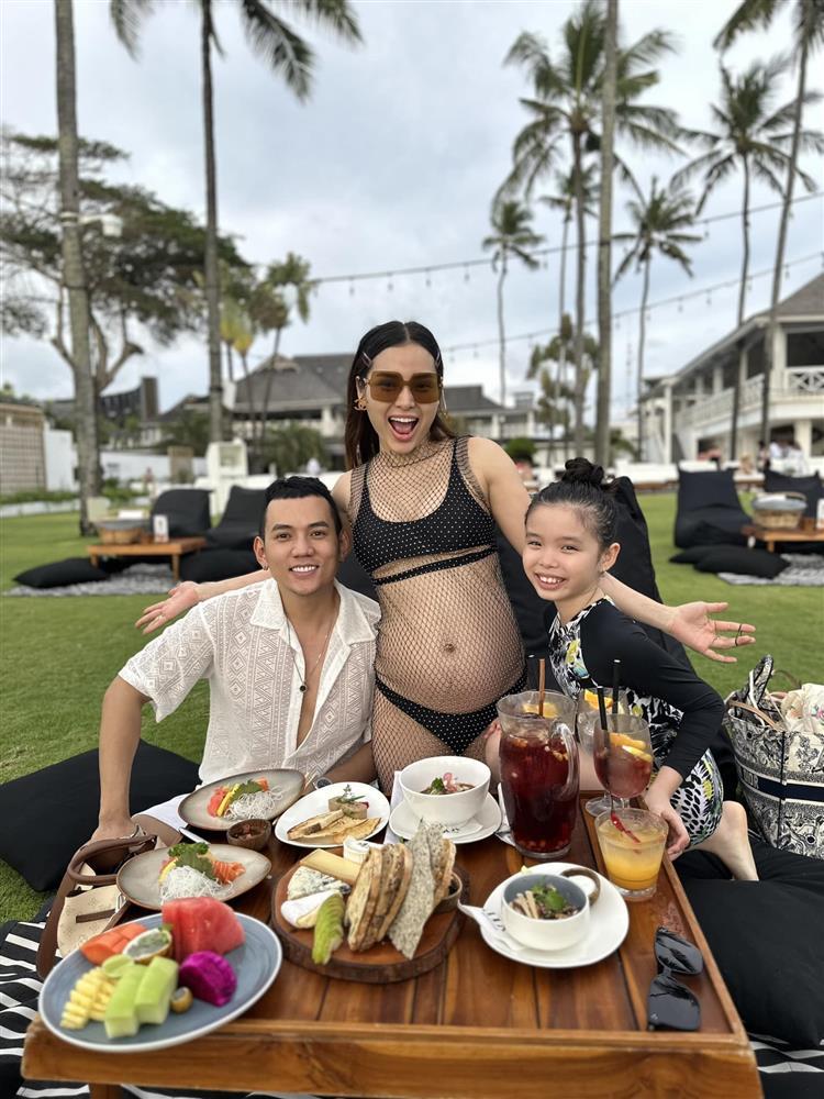 Phản ứng con gái Phương Trinh Jolie khi Lý Bình trêu giống cô gái xấu xí-5