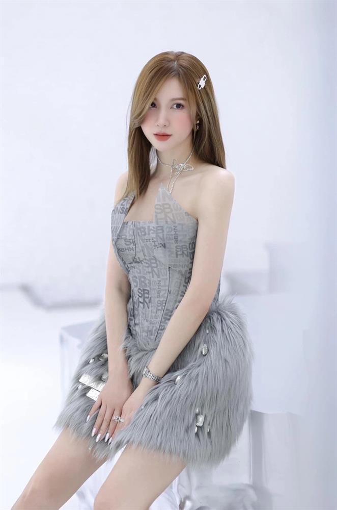 Cuộc sống sang chảnh của hội chị em hot girl Linh Rin-2