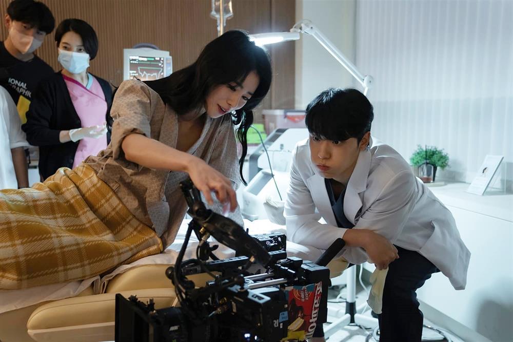 2 cặp được khen đẹp đôi nhất The Glory: Song Hye Kyo nên yêu nam phụ-4