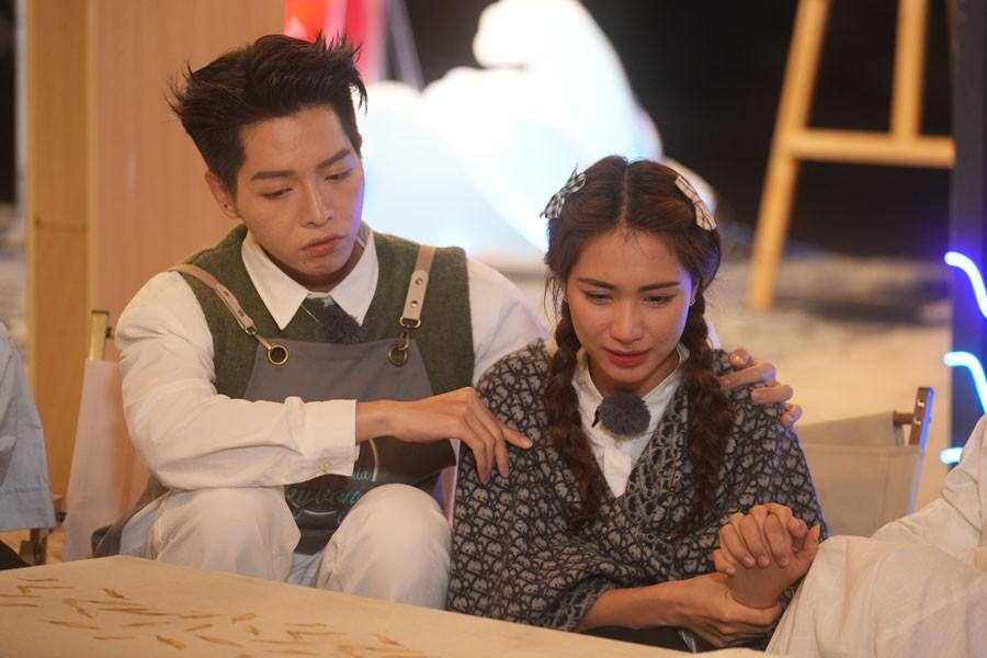 Hòa Minzy trút nỗi lòng 10 năm khó nói-1