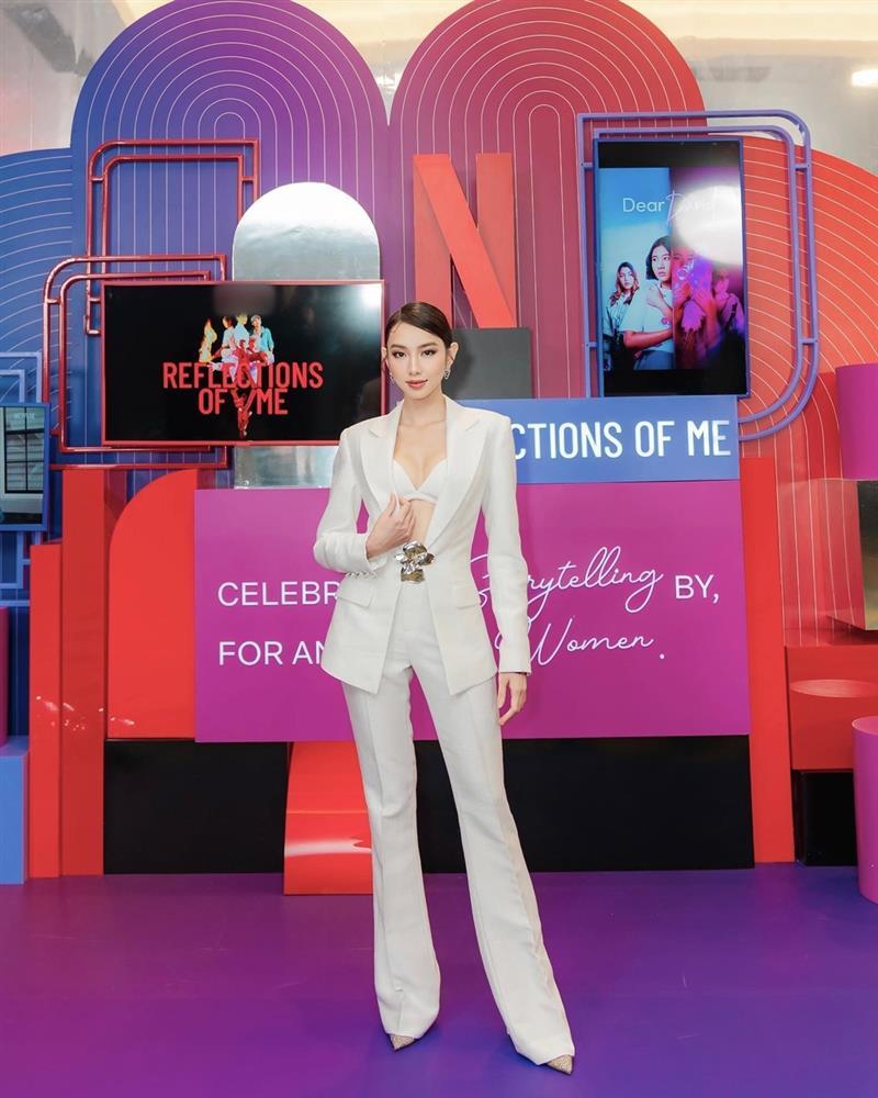 Thùy Tiên chơi mốt visible underwear mà không phản cảm-2