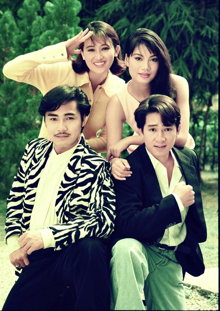 Ngoại hình Quan Kế Huy khi chụp ảnh cùng Trương Ngọc Ánh, Lý Hùng-2