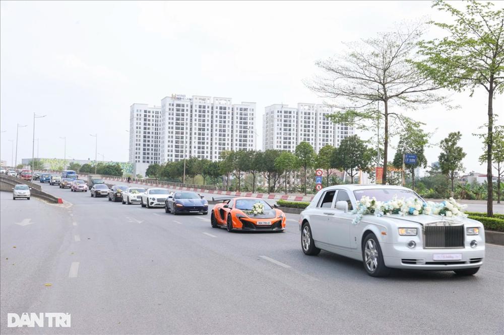 Dàn xe dâu hơn 200 tỷ đồng trong siêu đám cưới của cơ phó Hà Nội-11