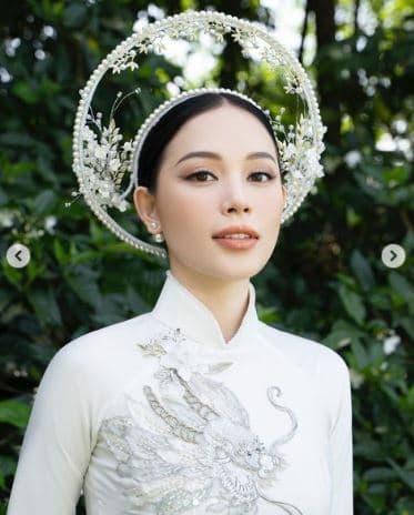 Linh Rin khoe diện áo dài, sang xịn chuẩn dâu hào môn-4