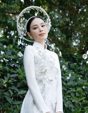 Linh Rin khoe diện áo dài, sang xịn chuẩn dâu hào môn-2