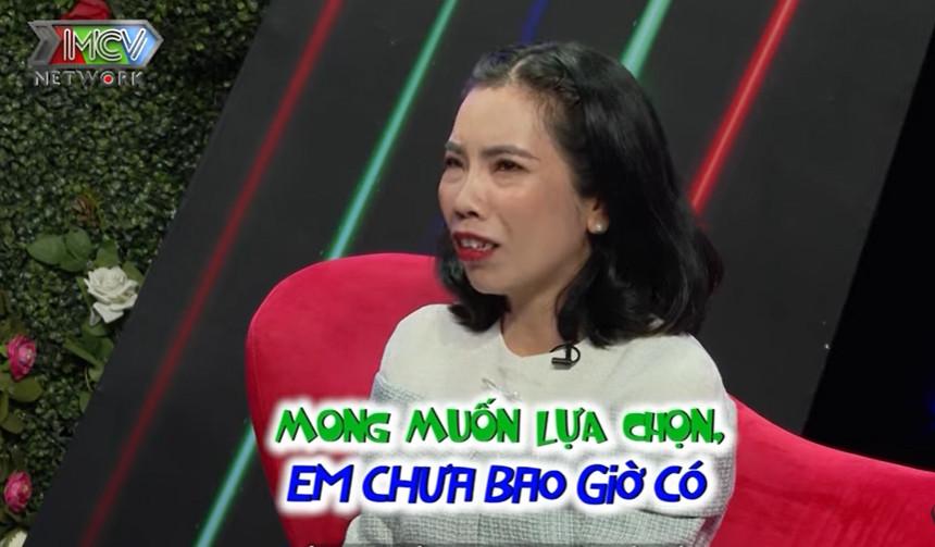 Xin số điện thoại đàng trai không được, cô gái lập tức quay xe-2