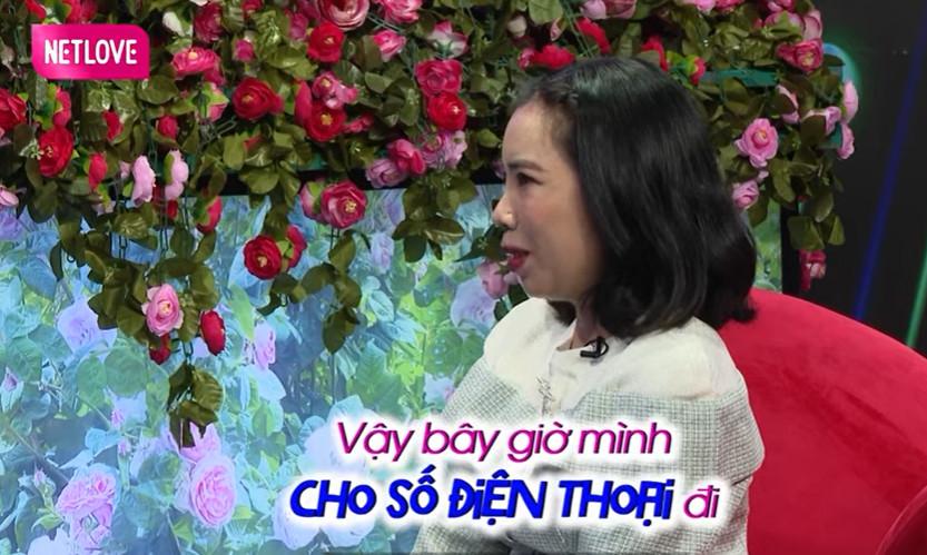 Xin số điện thoại đàng trai không được, cô gái lập tức quay xe-4