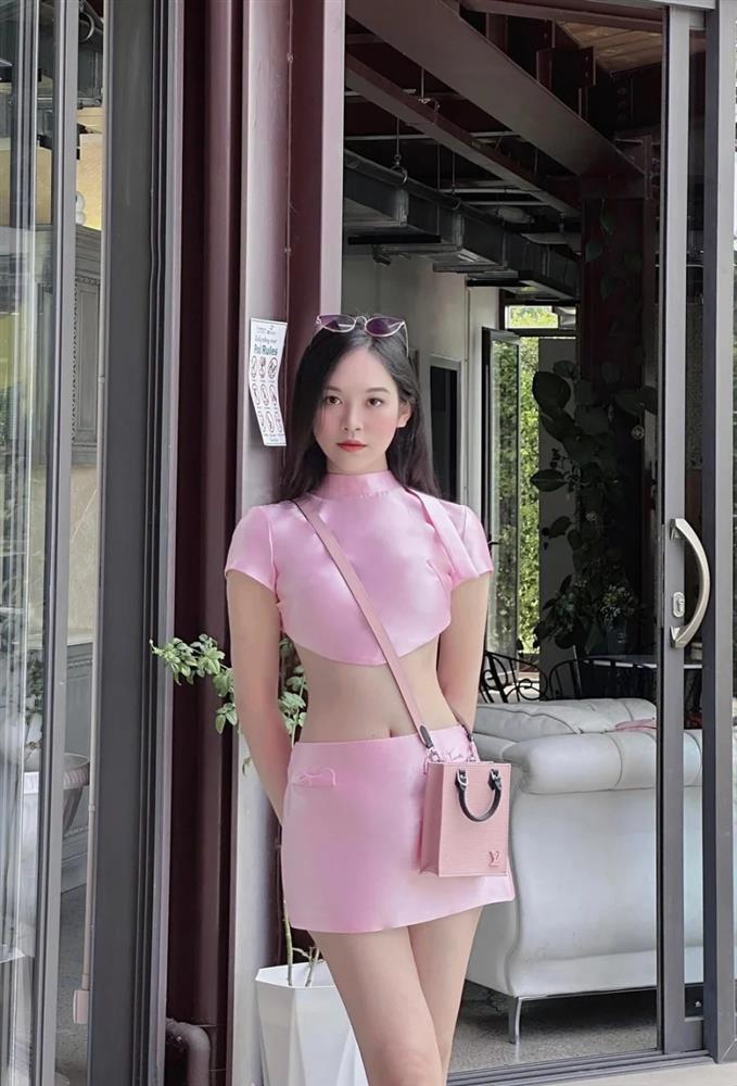 Phương Nhi liên tục đụng hàng hội chị em hoa hậu-1