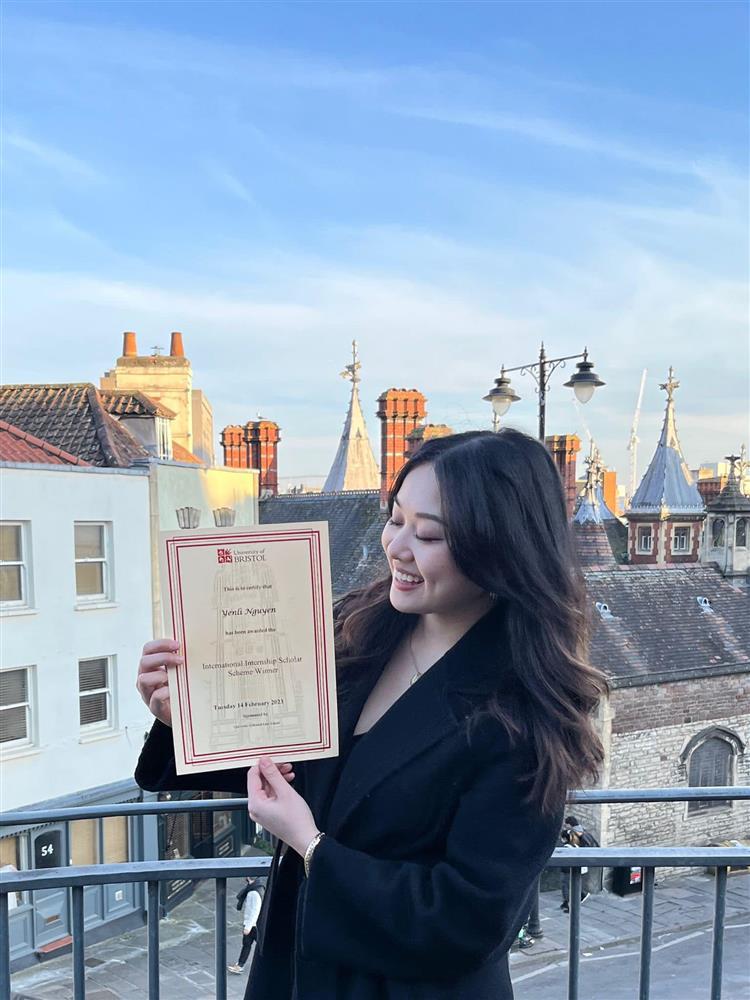 Nhan sắc, học vấn con gái thứ hai của MC Kỳ Duyên-1