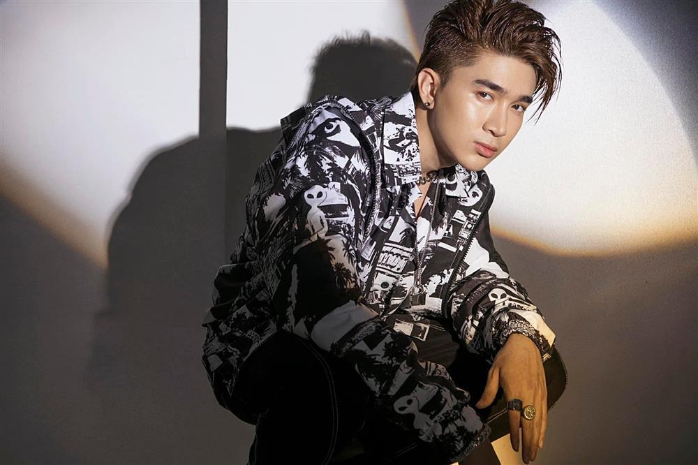 Chi Dân gây lú với hình ảnh mới, mất nét nam tính trước đây-7