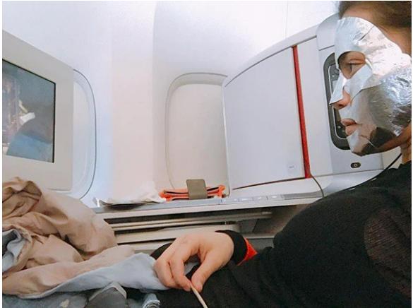 Phương Nhi, HHen Niê tranh thủ đắp mặt nạ mọi lúc mọi nơi-11