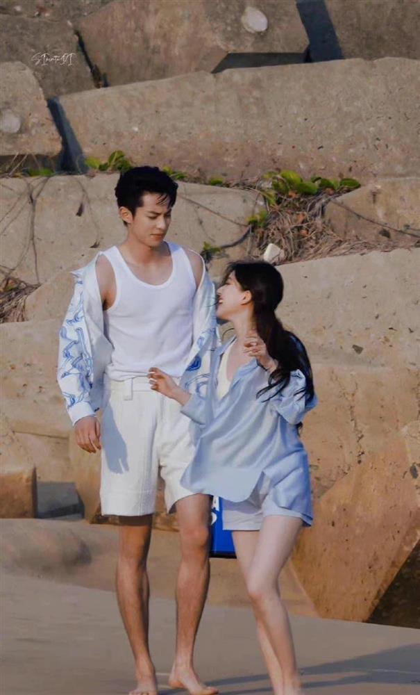 Triệu Lộ Tư - Vương Hạc Đệ đứng cạnh nhau cũng đẹp đôi, tạo cảm giác couple-1