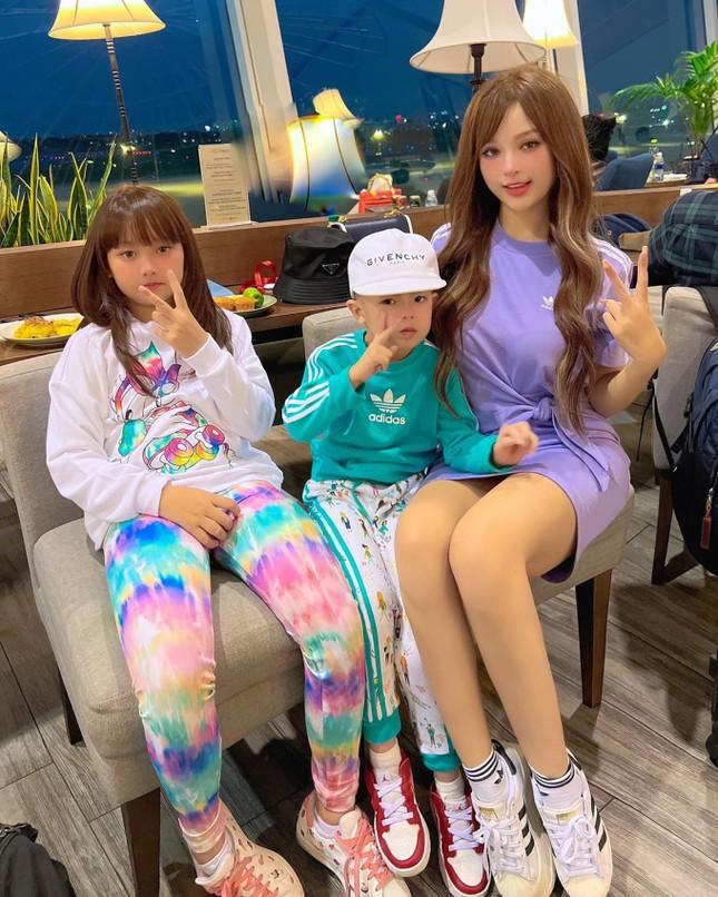 Hội chị em của Linh Rin: Huyền Baby lấy chồng đại gia, Chi Pu rẽ hướng kinh doanh-7