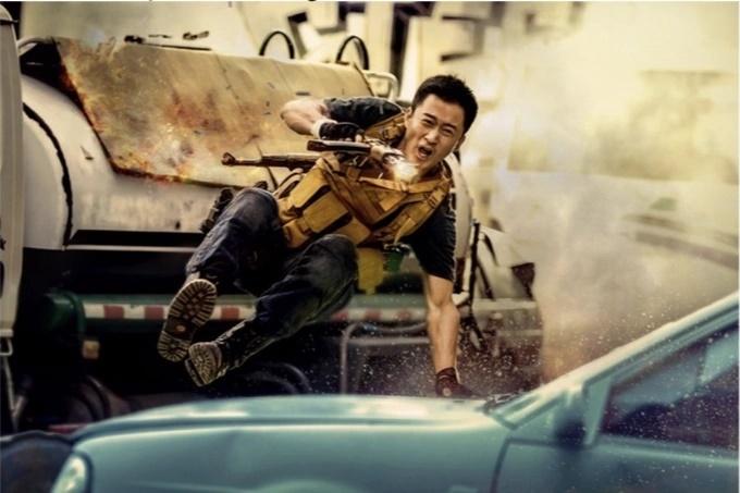 Sự điên rồ của Ngô Kinh: Cắm sổ đỏ, đối mặt nguy cơ liệt để làm phim-1