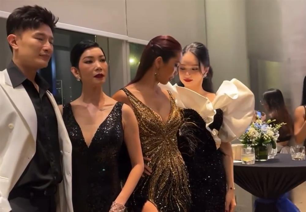 Xuân Lan - Hà Anh lạnh như băng khi chụp ảnh chung-4