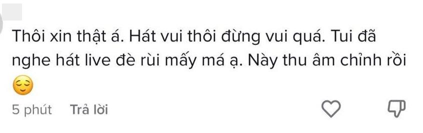 Trần Thanh Tâm cầm mic đi hát bị netizen so sánh ngang ngửa Chi Pu-4