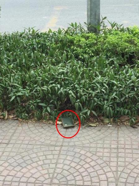 Nhặt được ví tiền, thanh niên hụt hẫng khi đọc mẩu giấy bên trong-1