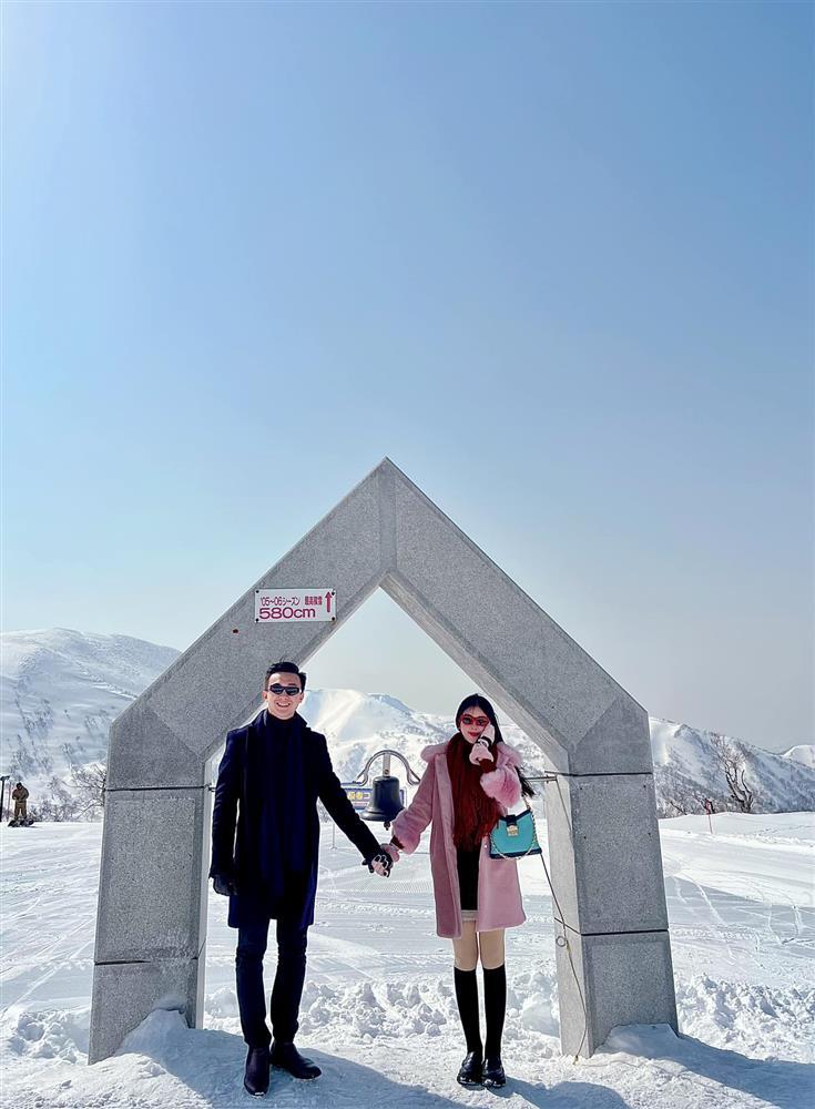 Showbiz Việt ngày 19/3: Bạn gái Huỳnh Anh bác mặt khác hẳn xưa-5