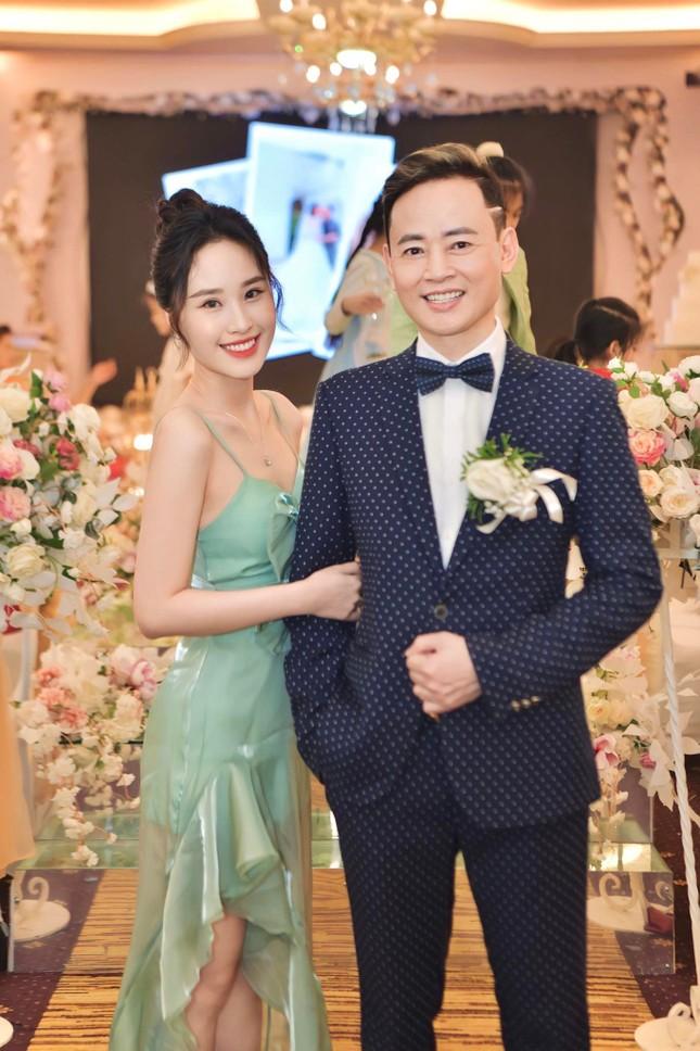 Đám cưới lần 4 của Tùng Dương Người Phán Xử và vợ kém 12 tuổi-3