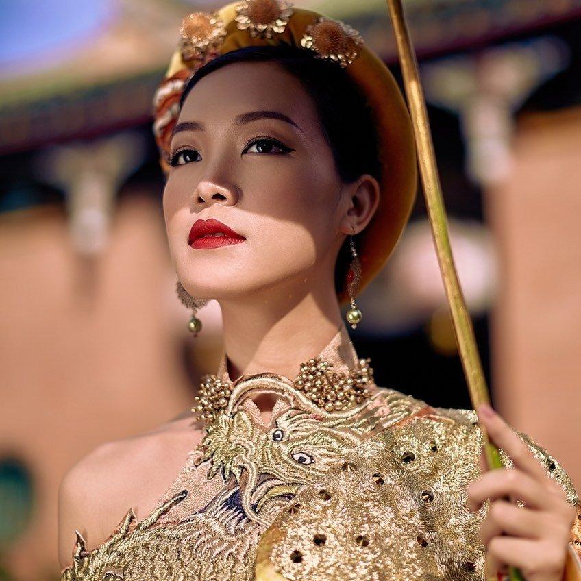 Thùy Dung nhìn lại lúc đăng quang: Dung ơi, em đẹp lắm-7