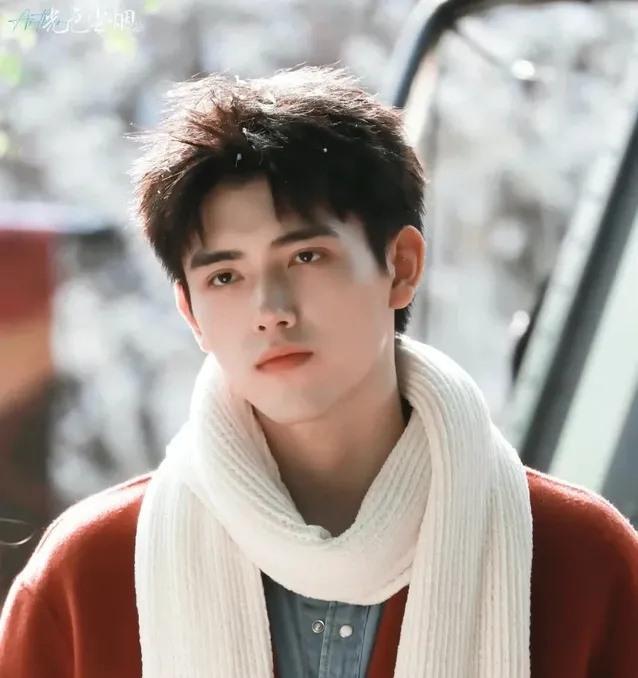 Blogger tung ảnh nhạy cảm của Trần Phi Vũ bị bắt-2