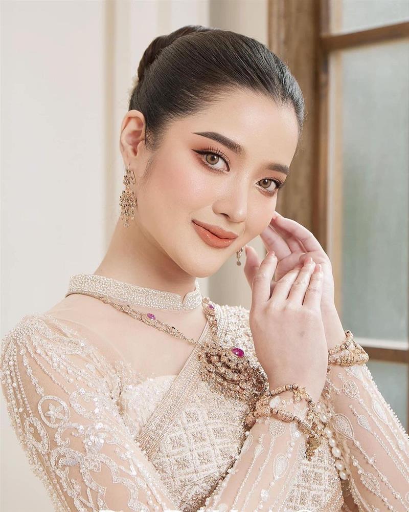 Nhan sắc cô gái vừa đăng quang Hoa hậu Thái Lan 2023-2