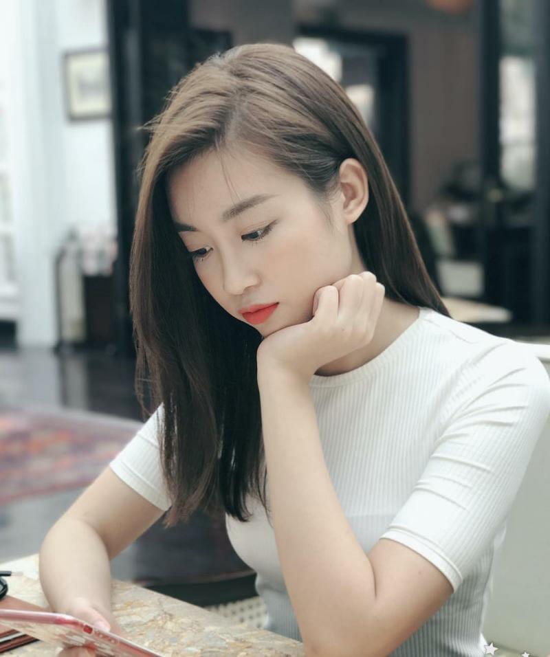 Đỗ Mỹ Linh đổi gu tóc tai từ cầu kỳ đến chân phương trong 26 năm-4