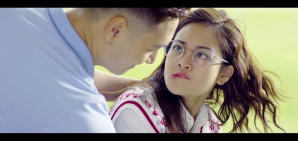 Chuyện tình cảm chẳng đâu vào đâu của các cặp nam nữ chính phim Việt-2