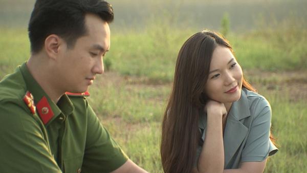 Chuyện tình cảm chẳng đâu vào đâu của các cặp nam nữ chính phim Việt-7