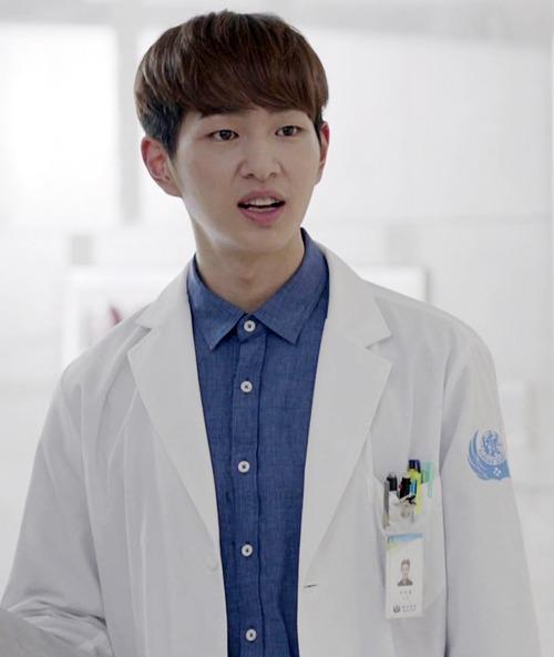 Nam phụ Hậu Duệ Mặt Trời mặt mộc lão hóa nhìn sợ luôn-1