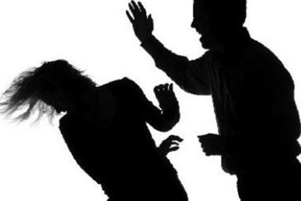 Thêm 2 ca tử vong liên quan thuốc nhỏ mắt bị thu hồi-2