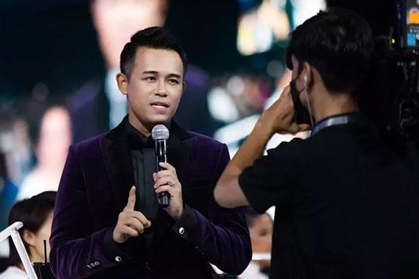 BTV ấn tượng nhất VTV: Vợ luôn ăn cơm muộn, ngủ muộn chờ tôi về nhà-8