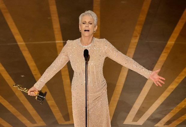 Màn ăn mừng thắng giải Oscar khiến Nữ phụ xuất sắc bị trẹo chân-2