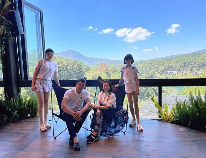 Con gái Bình Minh - Anh Thơ: chân dài giống bố, tiết kiệm giống mẹ-2