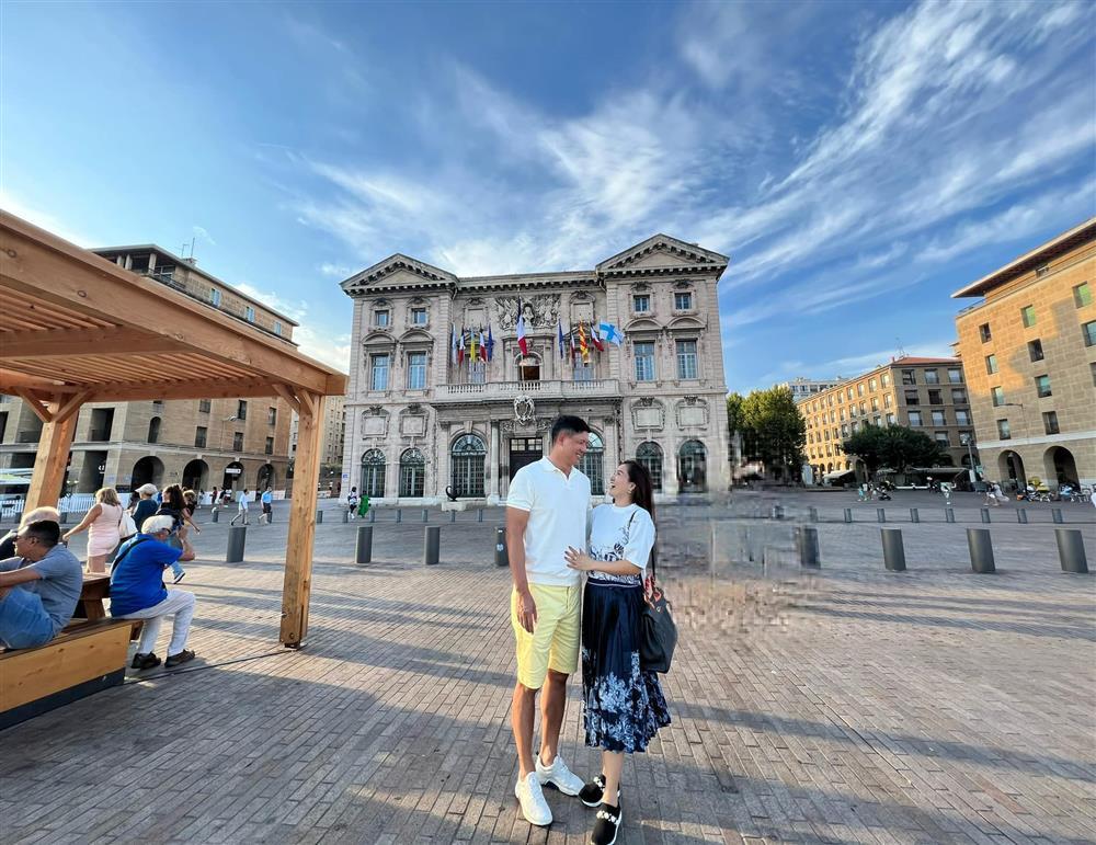 Con gái Bình Minh - Anh Thơ: chân dài giống bố, tiết kiệm giống mẹ-7