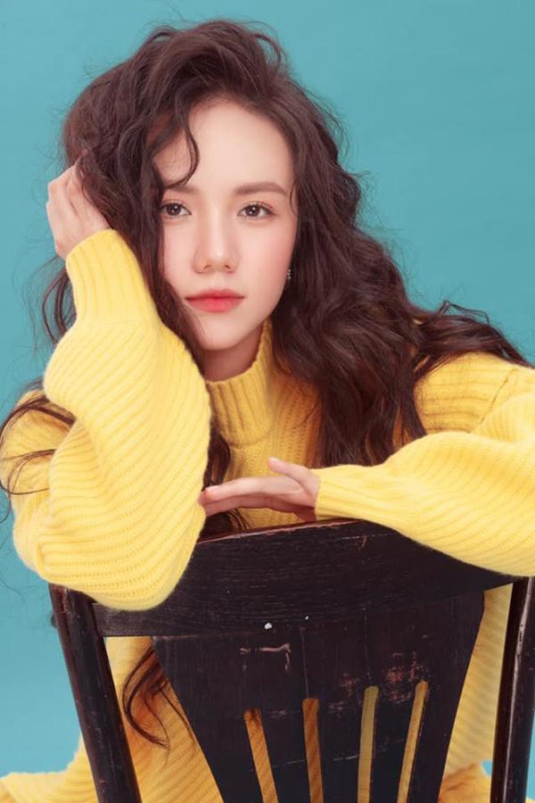 Nữ ca sĩ liên tục rớt các cuộc thi hát, nỗ lực thoát bóng của người chị nổi tiếng-3