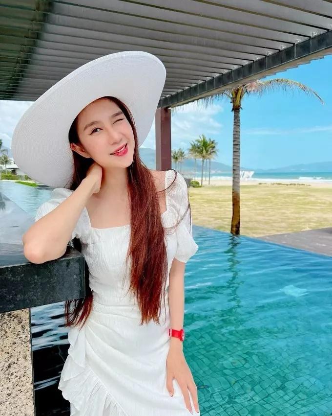 Vợ Lý Hải 4 lần sinh nở vẫn đẹp, không hổ hotgirl một thời-6