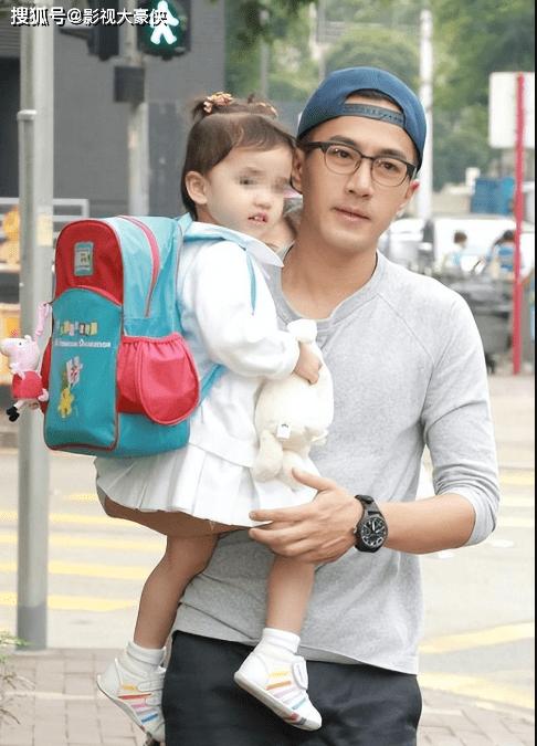 Bạn gái mới của Lưu Khải Uy đã có thai 2 tháng?-2