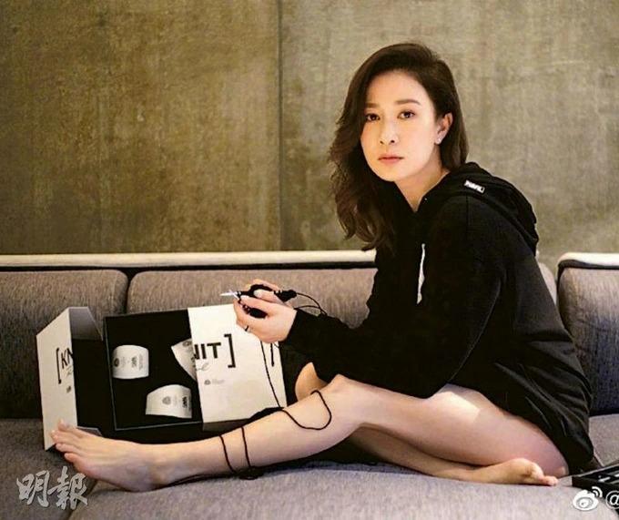 Chị đẹp Xa Thi Mạn: Phụ nữ tuổi nào cũng có sức hấp dẫn-3