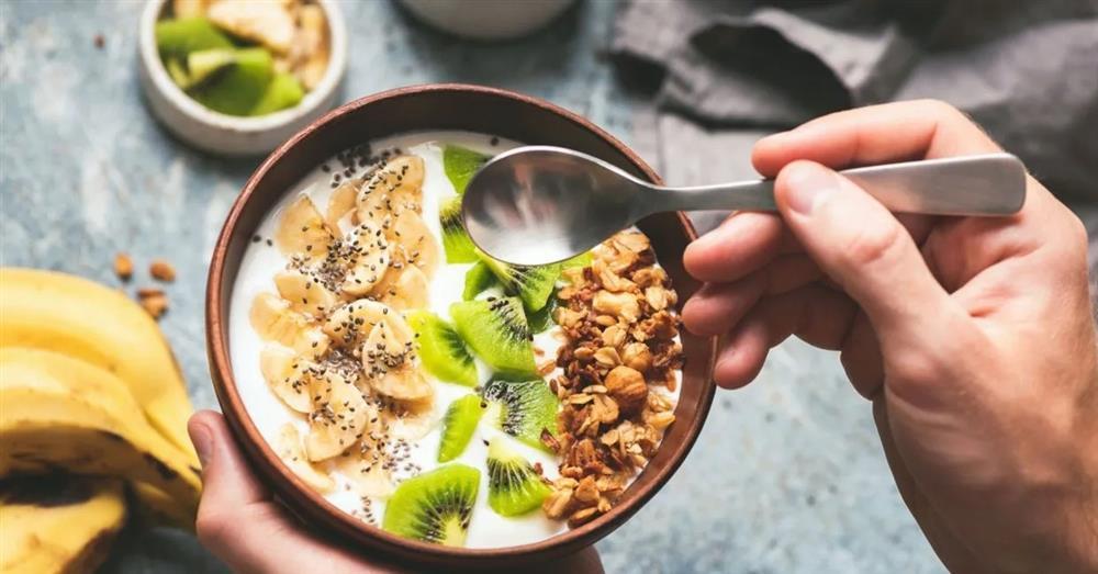 Bỏ túi những cách chăm sóc da giúp nhìn trẻ hơn tuổi-4