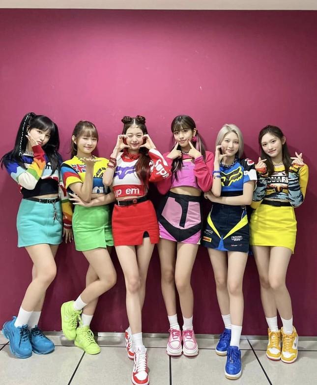 IVE xinh đến mấy vẫn bị cư dân mạng chê bai chỉ vì stylist phối đồ nhàm chán-3