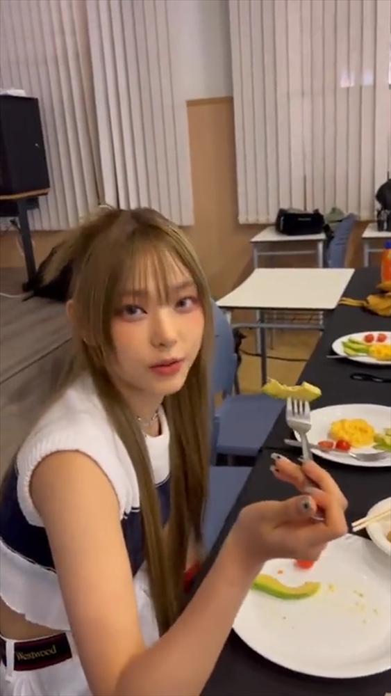 NewJeans lộ khẩu phần ăn ít ỏi gây tranh cãi-4